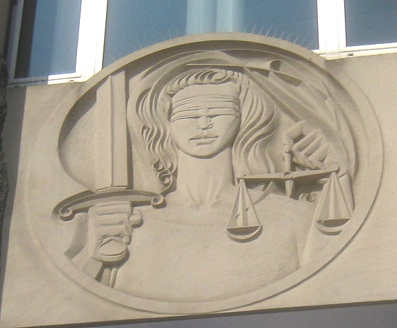 Justitia Bonn Rechtsanwalt 